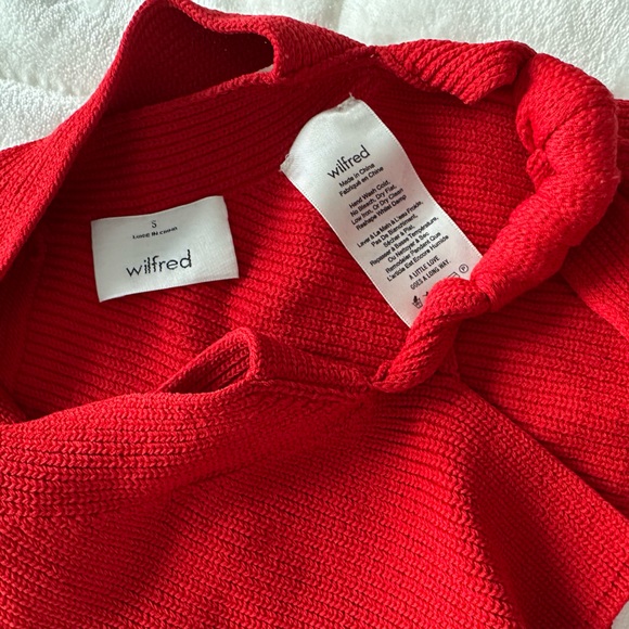 Aritzia Cayenne Top - Picture 5 of 5